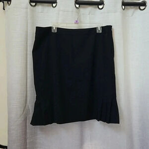 TAHARI SKIRT